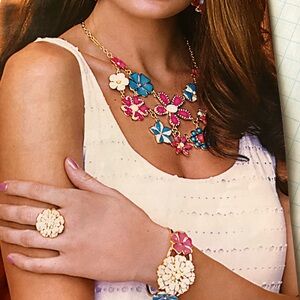 Gorgeous set, cascade of enameled flowers mounted in goldtone, Austrian crystals